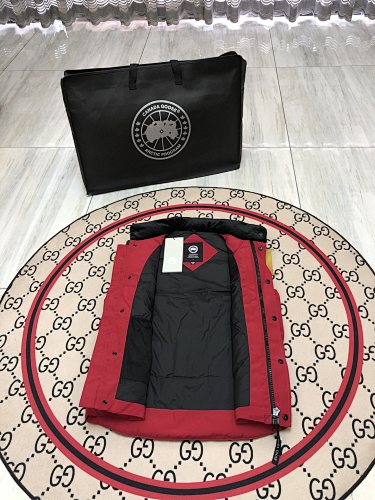 Canada Goose Red Freestyle Crew Down Vest